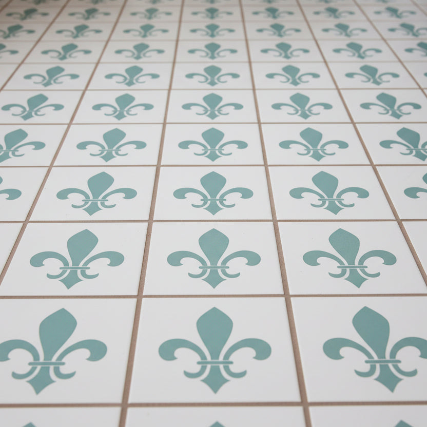 Fleur De Lis Stencil - Design 4